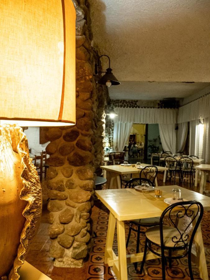 Albergo Ristorante Locanda Rosella Giba ภายนอก รูปภาพ