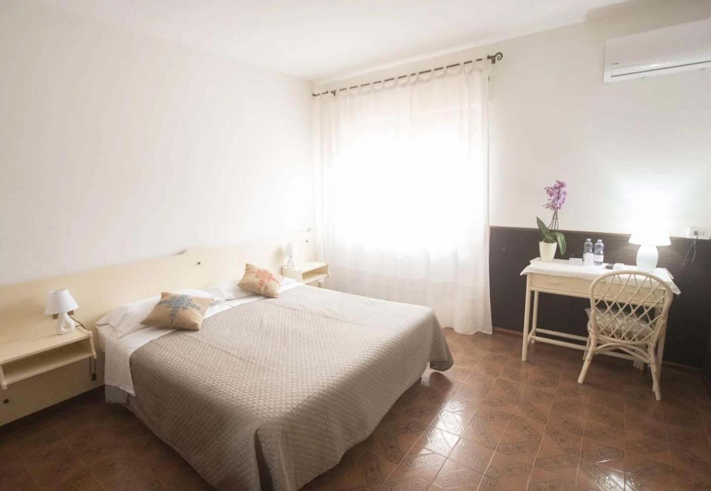 Albergo Ristorante Locanda Rosella Giba ภายนอก รูปภาพ